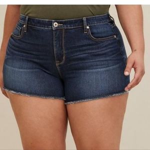 🎊Torrid High Rise A-Line Shortie Short -  Dark Wash